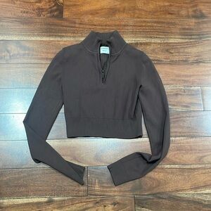 Aritzia cropped sweater sz S